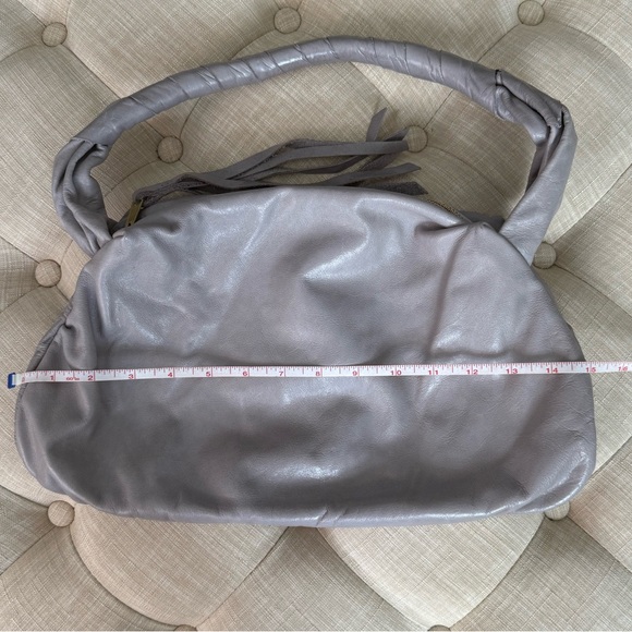 SATCHEL. Savannah Women's Shoulder Bag - Picture 11 of 12